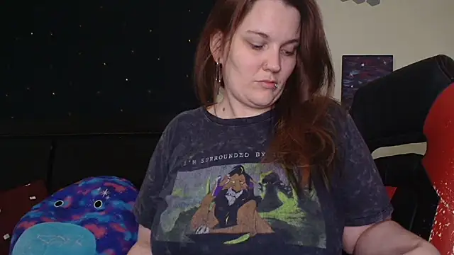 Snapshot of ToxicLilly chatting on 10.20.25 ToxicLilly online show from 10.20.25