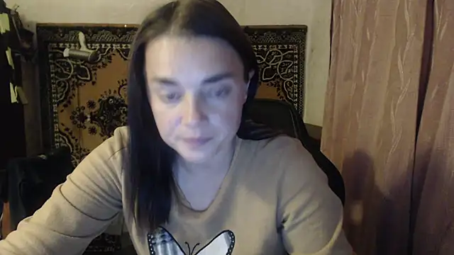 Snapshot of AlisaLaDiva chatting on 09.11.25 AlisaLaDiva online show from 09.11.25
