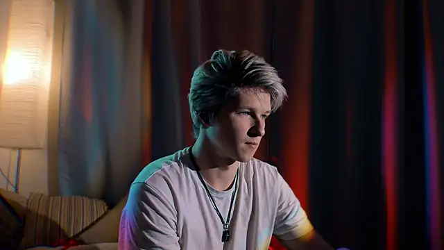 Breston Sweet online show from 09.28.25