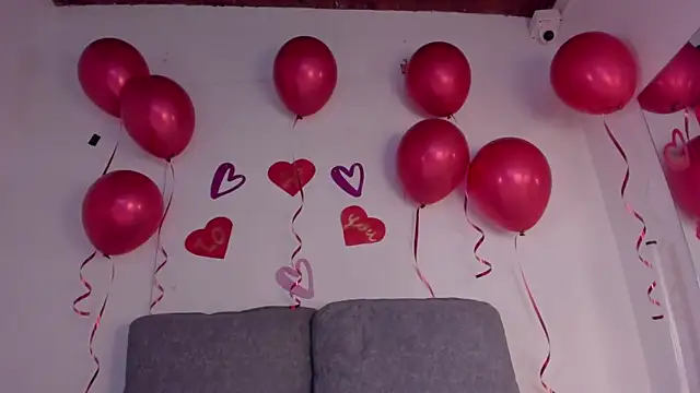 isa kiss online show from 02.14.25