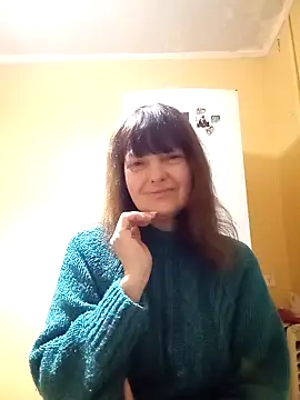 Snapshot of TiAmorre chatting on 12.21.24 TiAmorre online show from 12.21.24