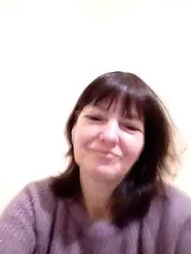 Snapshot of TiAmorre chatting on 02.11.25 TiAmorre online show from 02.11.25