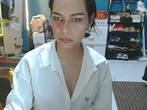 Snapshot of BonaBarrameda chatting on 06.28.26 BonaBarrameda online show from 06.28.26