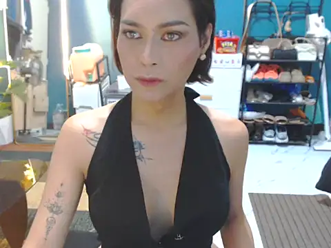 Snapshot of BonaBarrameda chatting on 06.30.26 BonaBarrameda online show from 06.30.26