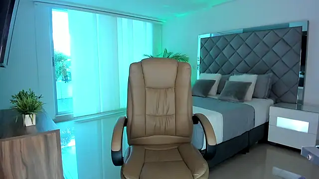 Snapshot of morganaramirez chatting on 03.20.25 morganaramirez online show from 03.20.25