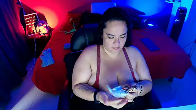 lulubigtitts1 online show from 01.11.26