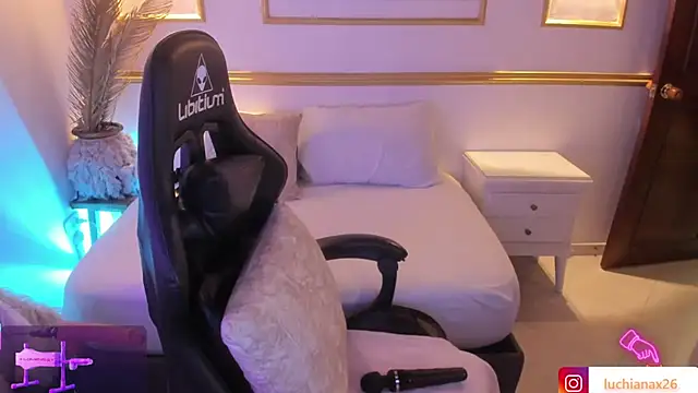 lucy26  online show from 03.06.25