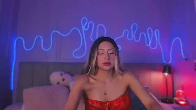 Sofly s online show from 01.08.26