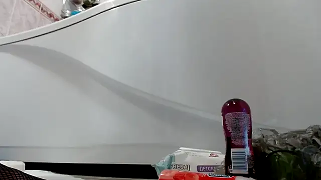 Snapshot of Crazy_team_ chatting on 12.21.24 Crazy team online show from 12.21.24