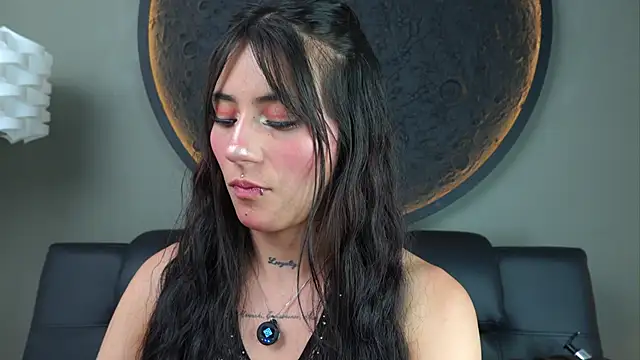 miss sharlotte18 online show from 11.20.25