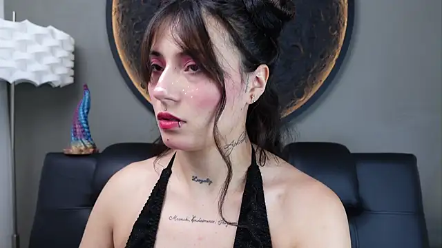 miss sharlotte18 online show from 04.03.26