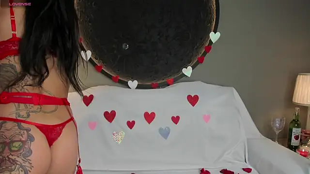 miss vaiolette online show from 02.14.25