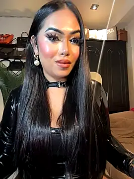 BigDominaMia online show from 11.08.25