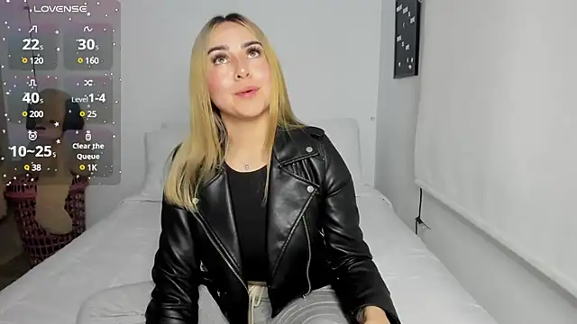 sophi mooreno online show from 03.05.25