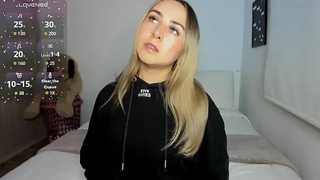 sophi mooreno online show from 09.10.25