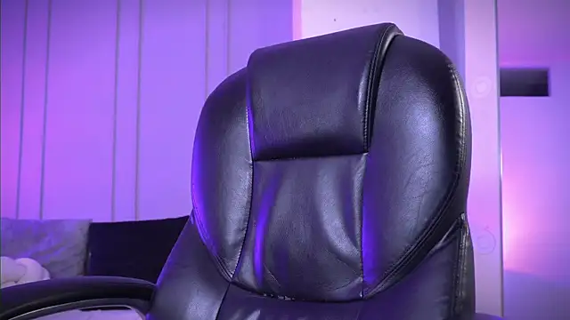 Frank Farrell online show from 11.05.25