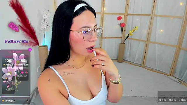 Silvanna-Moree online show from 09.29.25