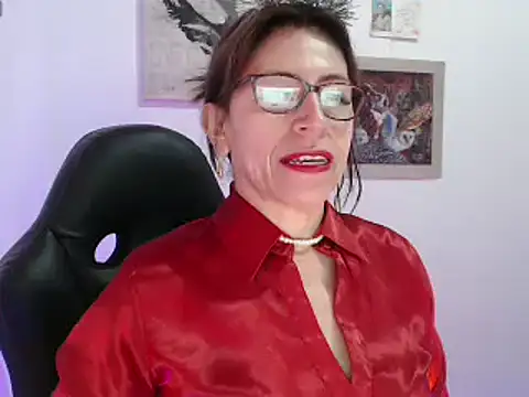 Snapshot of Chayla_Ruiz chatting on 12.24.24 Chayla Ruiz online show from 12.24.24