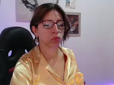 Snapshot of Chayla_Ruiz chatting on 01.08.25 Chayla Ruiz online show from 01.08.25