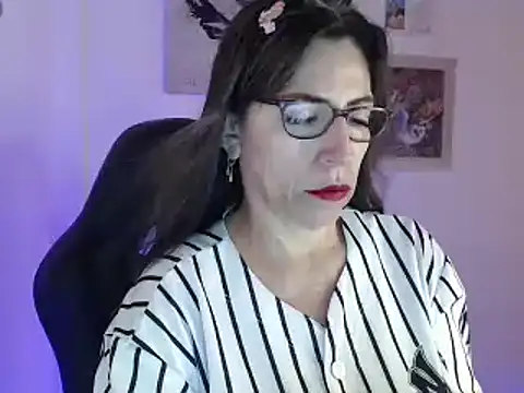Snapshot of Chayla_Ruiz chatting on 01.22.25 Chayla Ruiz online show from 01.22.25