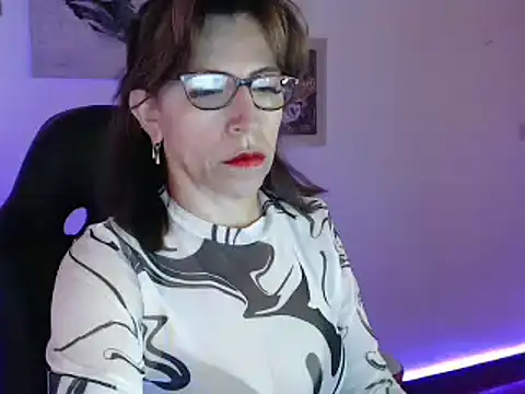 Snapshot of Chayla_Ruiz chatting on 02.03.25 Chayla Ruiz online show from 02.03.25