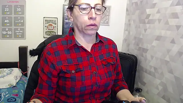 Snapshot of Chayla_Ruiz chatting on 09.16.25 Chayla Ruiz online show from 09.16.25
