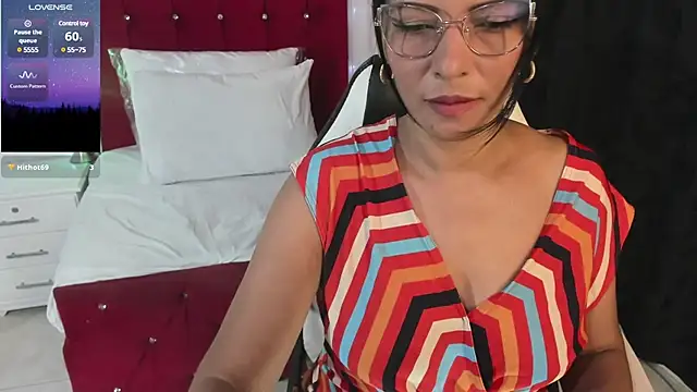 Snapshot of Wanda_Milf chatting on 12.27.24 Wanda Milf online show from 12.27.24