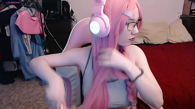 Maya Viola online show from 03.14.25