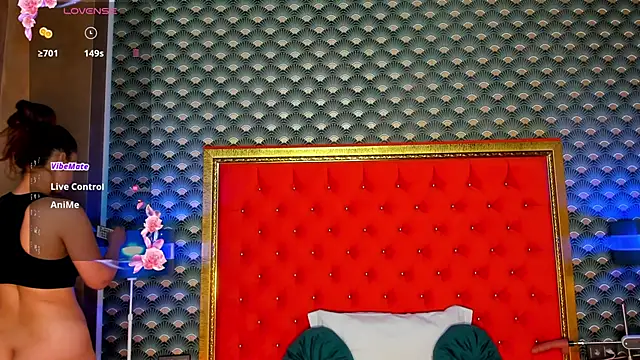 Snapshot of VallerieJones chatting on 03.14.25 VallerieJones online show from 03.14.25