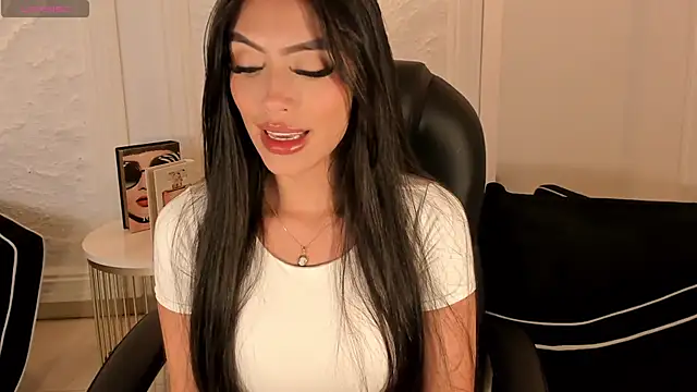 Snapshot of JadeEvansX chatting on 01.17.26 JadeEvansX online show from 01.17.26