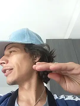 Snapshot of swagbabysk8 chatting on 01.14.26 swagbabysk8 online show from 01.14.26