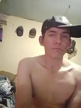 Snapshot of MarsWood chatting on 11.26.25 MarsWood online show from 11.26.25