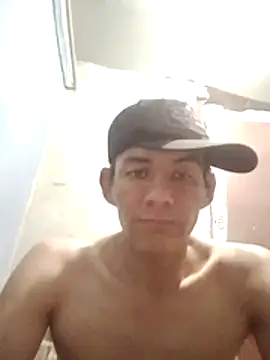 Snapshot of MarsWood chatting on 11.28.25 MarsWood online show from 11.28.25