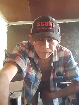 Snapshot of MarsWood chatting on 11.28.25 MarsWood online show from 11.28.25