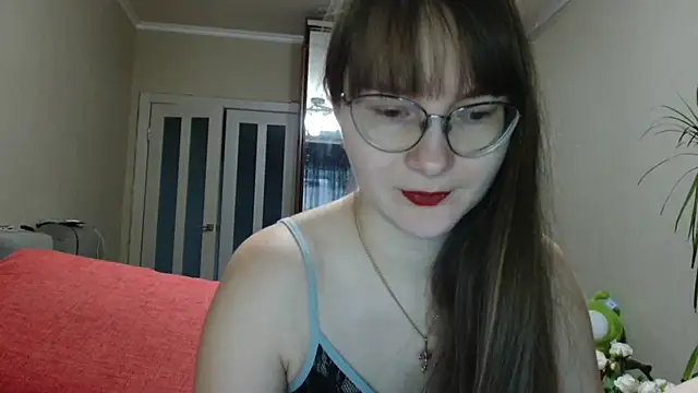 KiraGoldens online show from 12.17.25