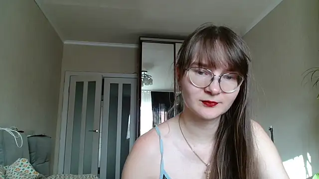 KiraGoldens online show from 03.26.26