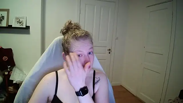 Girlnina-1995 online show from 03.20.26