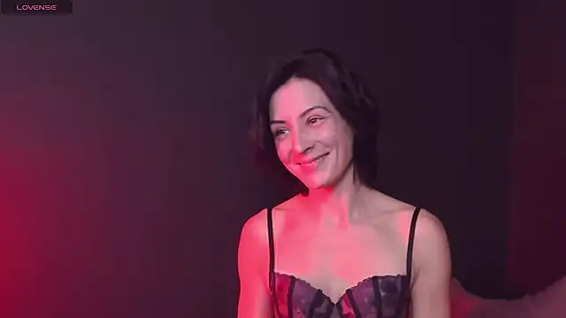 LorenDaze online show from 12.04.24