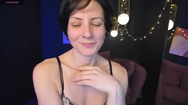 LorenDaze online show from 02.07.25