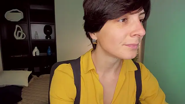 LorenDaze online show from 10.28.25