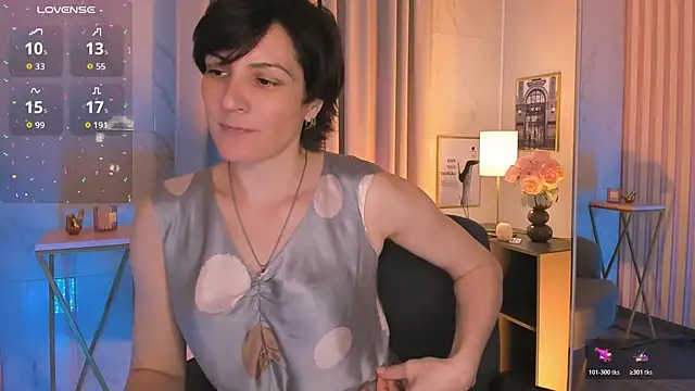 Snapshot of LorenDaze chatting on 06.20.26 LorenDaze online show from 06.20.26