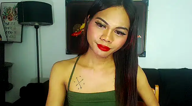 Snapshot of ELLIZABETHFORCUMXX chatting on 02.24.25 ELLIZABETHFORCUMXX online show from 02.24.25