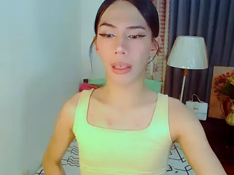 Snapshot of ELLIZABETHFORCUMXX chatting on 09.11.25 ELLIZABETHFORCUMXX online show from 09.11.25