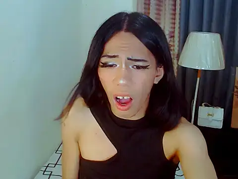 Snapshot of ELLIZABETHFORCUMXX chatting on 09.15.25 ELLIZABETHFORCUMXX online show from 09.15.25