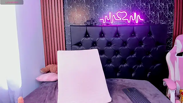 Tamara-evans online show from 02.07.25