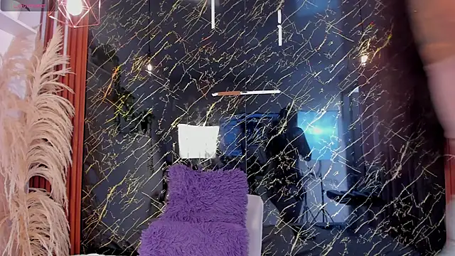 Snapshot of Tamara-evans chatting on 02.23.26 Tamara-evans online show from 02.23.26