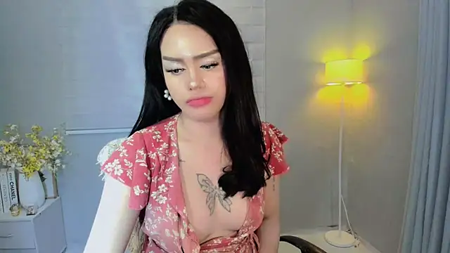 Patricia fox online show from 02.20.25