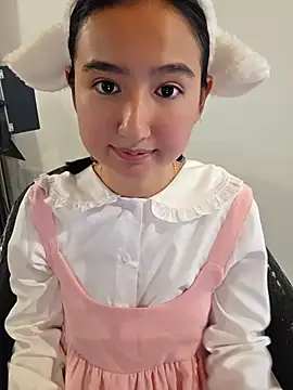 Snapshot of Pinkie_Princes chatting on 07.29.26 Pinkie Princes online show from 07.29.26
