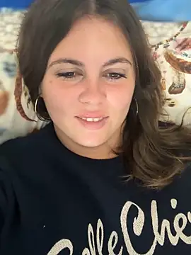 Snapshot of Samantha_official chatting on 04.28.26 Samantha official online show from 04.28.26