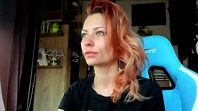 Snapshot of karo123421 chatting on 05.08.26 karo123421 online show from 05.08.26